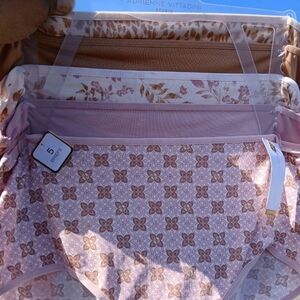 Adrienne Vittadini Studio 5-Pack AV9271 Briefs Size 1X Polyester/Spandex